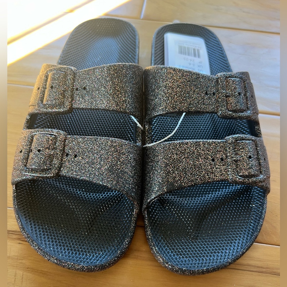 NWT FREEDOM MOSES Celeste Black Waterproof Sandals - Size W 8-9
